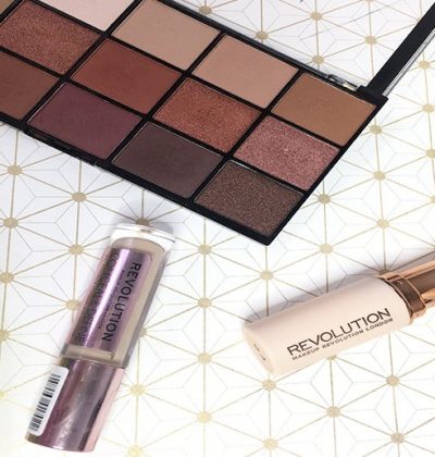 iconic reloaded makeup revolution paleta de sombras eyeshadow fast base foundation base stick conceal and define corrector shape tape